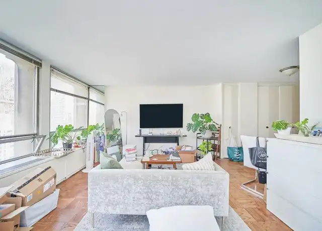 Property at 300 E 33rd St, New York, NY, 10016, 0 beds, 1 bath, [object Object]