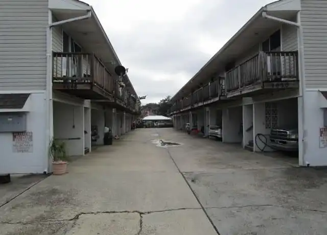 Property at 4648 Pontchartrain Dr Unit F, Slidell, LA, 70458, 1 bed, 1 bath, [object Object]