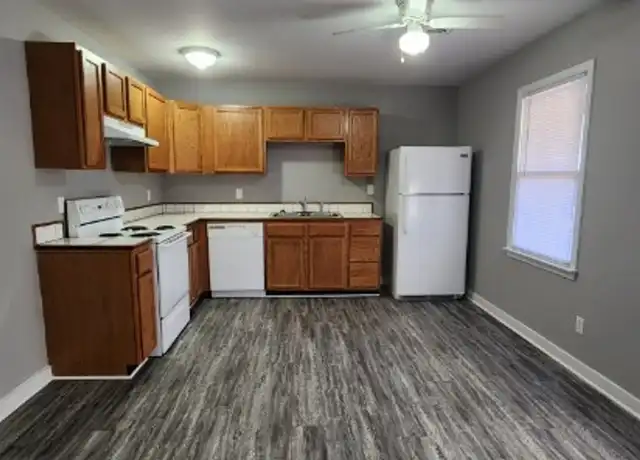 Property at 318 N Key St Unit A-4, Pilot Mountain, NC, 27041, 2 beds, 1 bath, [object Object]