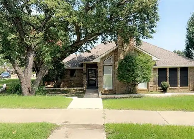 Property at 3726 Cromwell Dr, Carrollton, TX, 75007, 3 beds, 2 baths, [object Object]