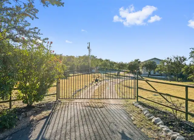 Property at 414 Gregg Dr, Spicewood, TX, 78669, 5 beds, 4 baths, [object Object]