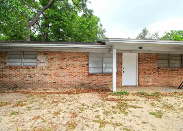 Property at 6618 Applegate St, Milton, FL, 32570, 2 beds, 1 bath, [object Object]