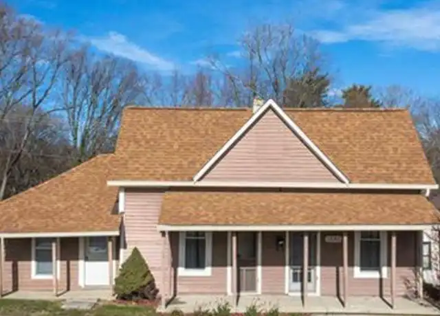 Property at 1030 W Kirkwood Ave, Bloomington, IN, 47404, 3 beds, 1 bath, [object Object]