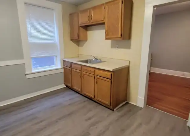 Property at 179 Longhill St Unit 10-28, Springfield, MA, 01108, 2 beds, 1 bath, [object Object]