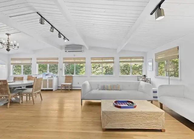 Property at 33 Nemasket Rd, Falmouth, MA, 02540, 4 beds, 2 baths, [object Object]