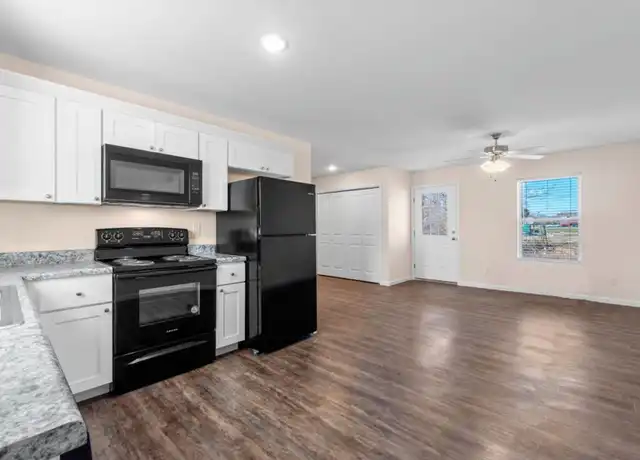 Property at 759 Highland Point Dr Unit 202, Jackson, MO, 63755, 1 bed, 1 bath, [object Object]