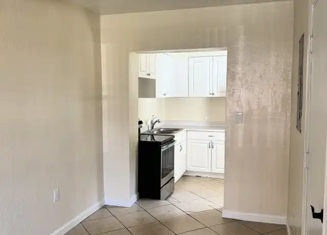 Property at 808 S Miramar Ave Apt 6, Indialantic, FL, 32903, 2 beds, 1 bath, [object Object]