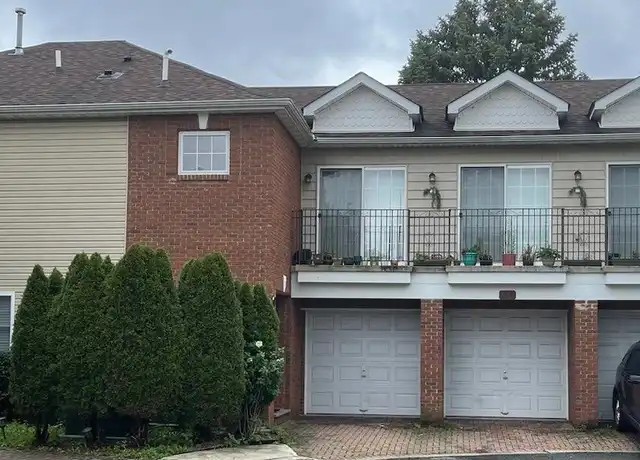 Property at 2 Rose Ct Unit 1, Bayonne, NJ, 07002, 2 beds, 1 bath, [object Object]