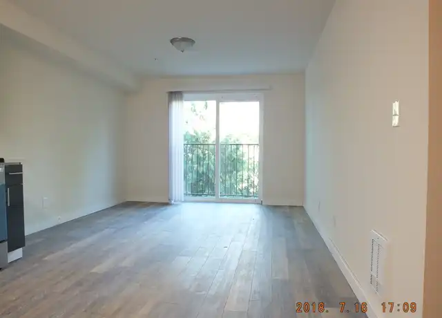 Property at 12544 15th Ave NE Unit 214, Seattle, WA, 98125, 1 bed, 1 bath, [object Object]