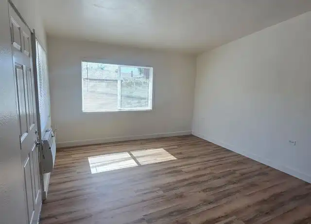 Property at 180 S Park Ln Unit 2, Orange, CA, 92866, 2 beds, 1 bath, [object Object]
