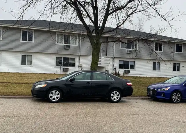 Property at 2981 9th St Unit 04, Marion, IA, 52302, 2 beds, 1 bath, [object Object]