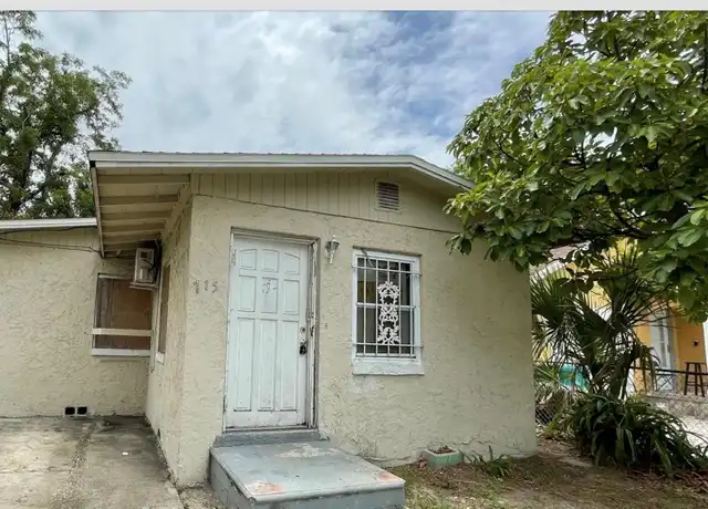 Property at 715 Quill Ave, Orlando, FL, 32805, 3 beds, 1 bath, [object Object]
