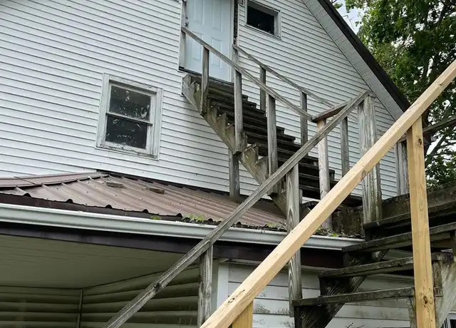 Property at 153 McDowell Ave Apt 3, Steubenville, OH, 43952, 1 bed, 1 bath, [object Object]