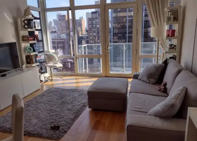 Property at 555 W 59th St, New York, NY, 10019, 1 bed, 1.5 baths, [object Object]