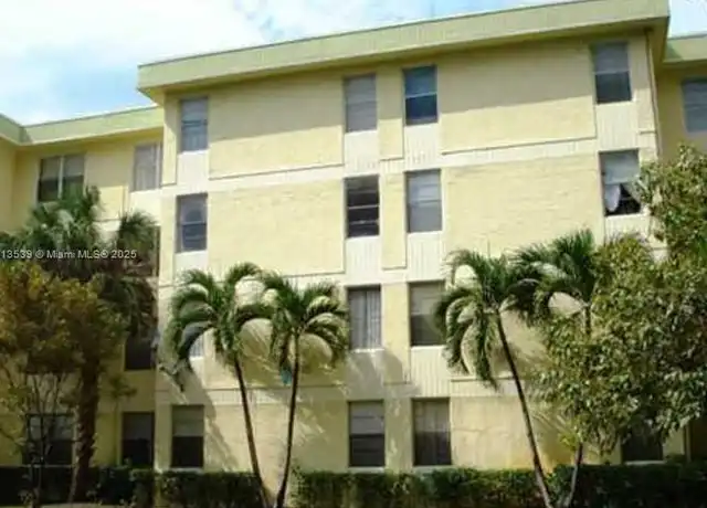 Property at 1825 W 56th St #304, Hialeah, FL, 33012, 2 beds, 1 bath, [object Object]