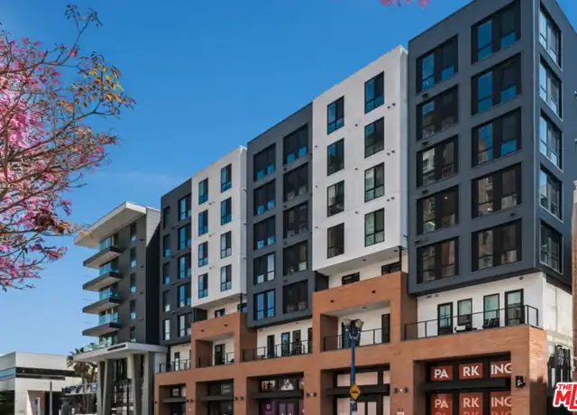 Property at 250 E Broadway Unit 807, Long Beach, CA, 90802, 0 beds, 1 bath, [object Object]