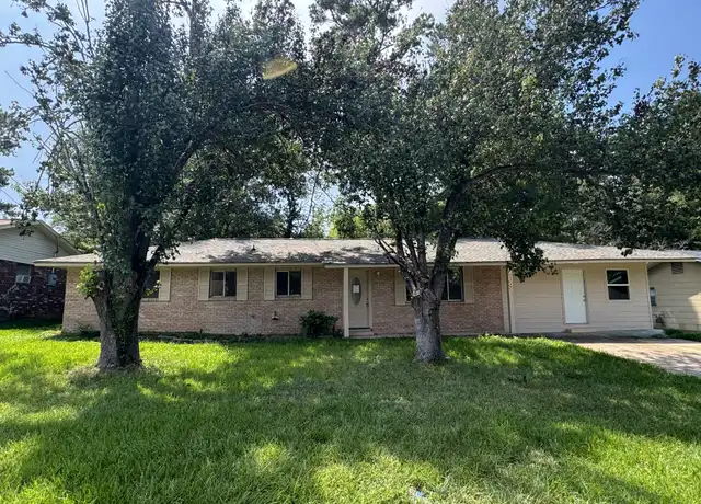 Property at 209 W Lisa Dr, Pearl, MS, 39208, 3 beds, 2 baths, [object Object]