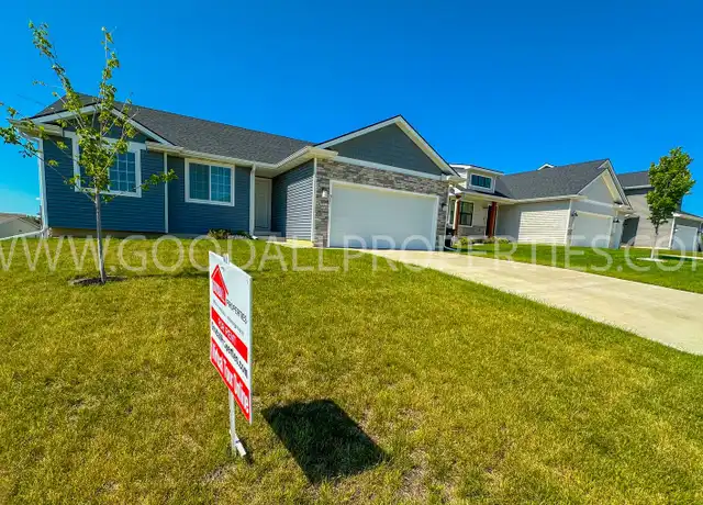 Property at 37 NW Pike Cir, Waukee, IA, 50263, 3 beds, 2 baths, [object Object]