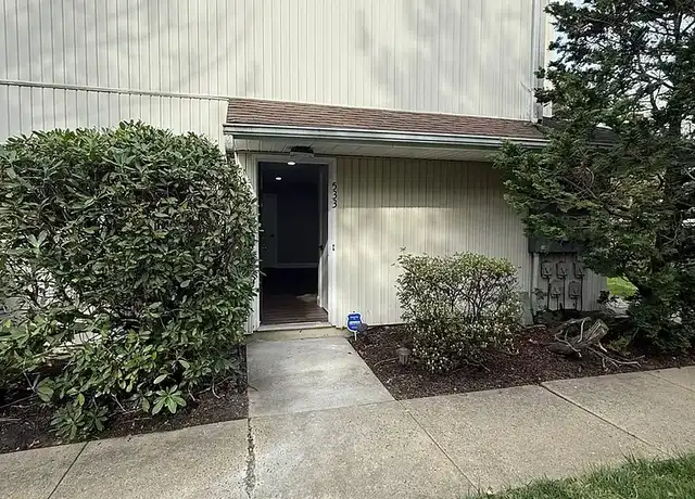Property at Briarpark at Lakewood - 512 Davina Ct, Lakewood, NJ, 08701, 1 bed, 1 bath, [object Object]