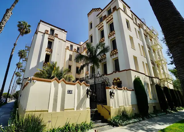 Photo of 330 California Ave, Santa Monica, CA 90403