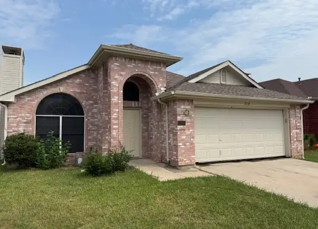 Property at 2110 Bay View Dr, Irving, TX, 75060, 3 beds, 2 baths, [object Object]