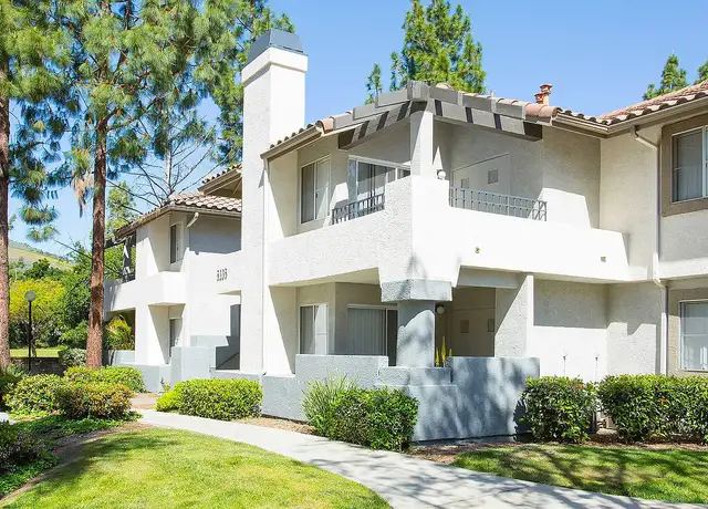 Photo of 5325 Oak Park Ln, Oak Park, CA 91377
