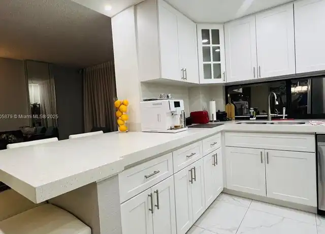 Property at 16909 N Bay Rd #112, Sunny Isles Beach, FL, 33160, 1 bed, 1.5 baths, [object Object]