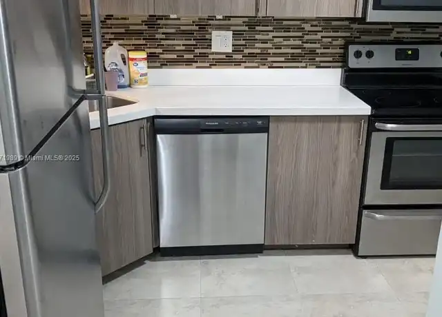 Property at 7480 NW 17th St #303, Plantation, FL, 33313, 2 beds, 2 baths, [object Object]