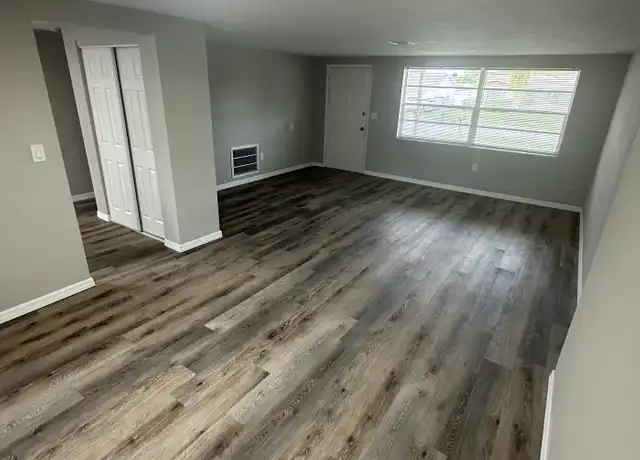 Property at 6123 1st Ave, New Port Richey, FL, 34653, 2 beds, 2 baths, [object Object]