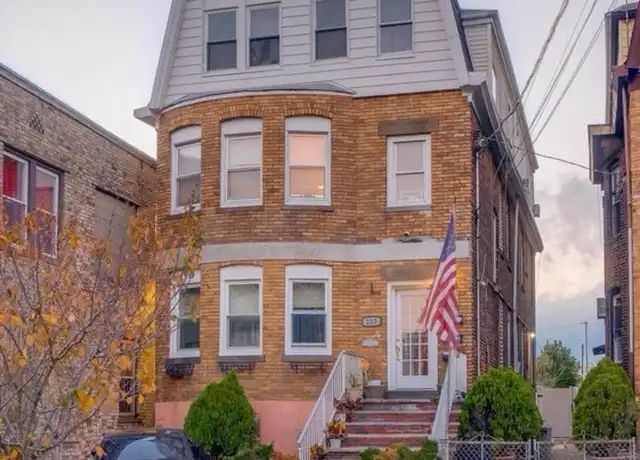 Property at 123 Avenue C Unit 3, Bayonne, NJ, 07002, 3 beds, 1 bath, [object Object]