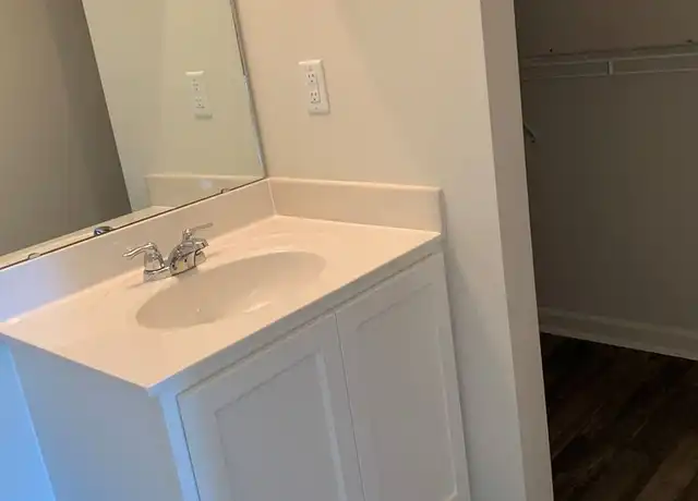 Property at 1835 Northside Dr, Burlington, NC, 27217, 4 beds, 2.5 baths, [object Object]