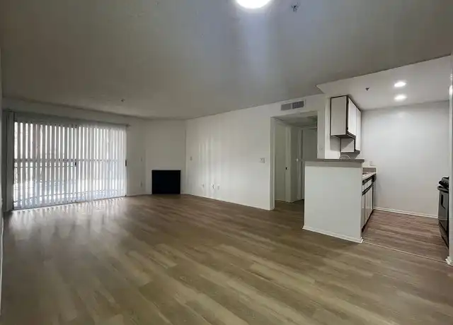 Property at 400 South Westmoreland - 400 Westmoreland Ave, Los Angeles, CA, 90020, 0-1 beds, 1 bath, [object Object]