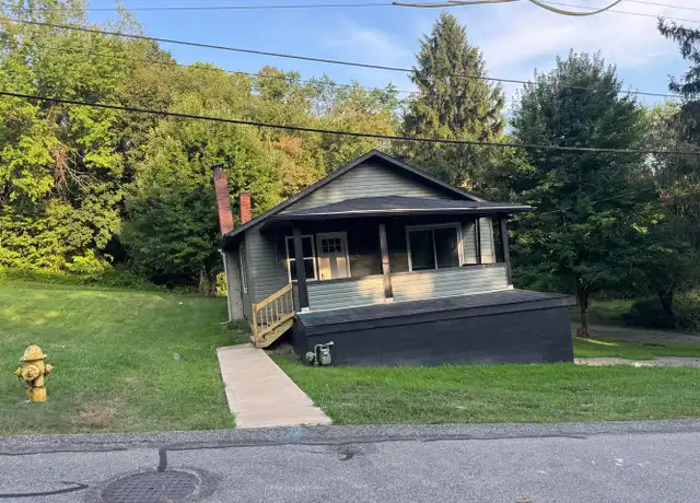 Property at 2637 Woodlawn Dr, Monroeville, PA, 15146, 2 beds, 1 bath, [object Object]