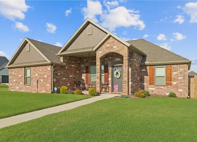 Property at 2108 Flynn St, Pea Ridge, AR, 72751, 3 beds, 2 baths, [object Object]