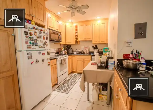 Property at 79 Walnut St, Newtonville, MA, 02460, 1 bed, 1 bath, [object Object]