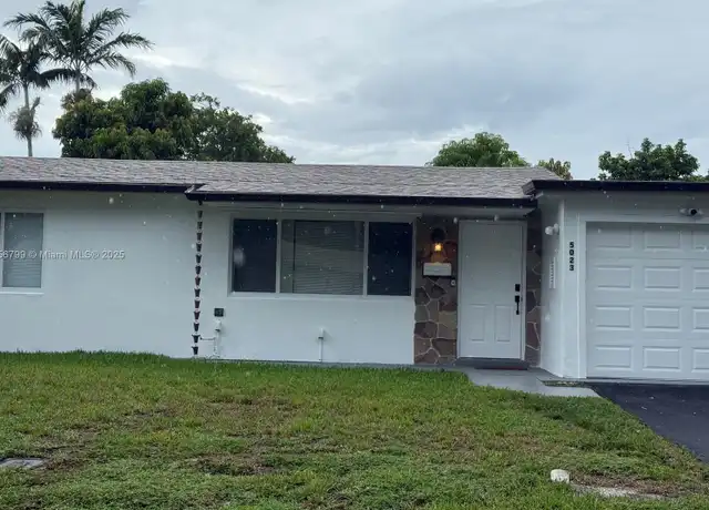 Property at 5023 SW 93rd Ave, Cooper City, FL, 33328, 2 beds, 2 baths, [object Object]