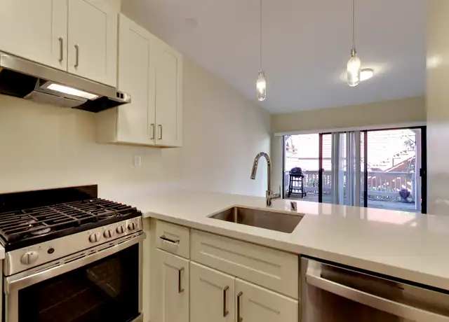 Property at 1127-1133 Kearny St Unit 1133-02, San Francisco, CA, 94133, 2 beds, 1 bath, [object Object]