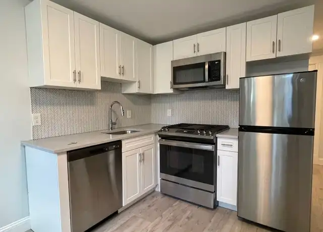Property at 233 Lafayette St Unit 24, Salem, MA, 01970, 1 bed, 1 bath, [object Object]