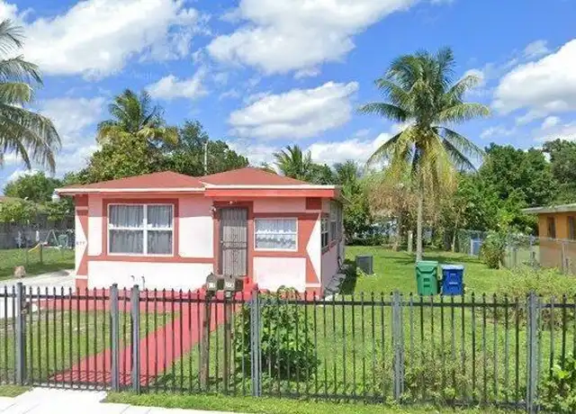 Property at 877 NW 105th St Unit 879, Miami, FL, 33150, 1 bed, 1 bath, [object Object]