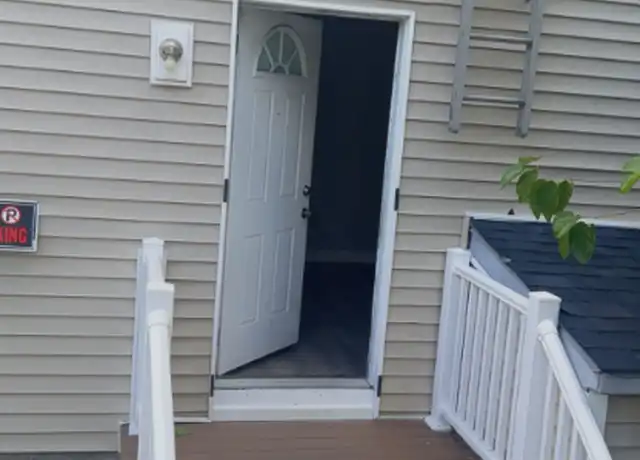 Property at 770 Plymouth Ave #1, Fall River, MA, 02721, 3 beds, 1 bath, [object Object]