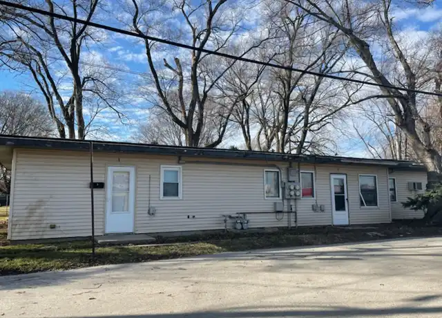 Property at 104 Buena Vista Dr Unit 2, Champaign, IL, 61820, 1 bed, 1 bath, [object Object]