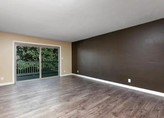 Property at 4444 W Point Loma Blvd, San Diego, CA, 92107, 1 bed, 1 bath, [object Object]