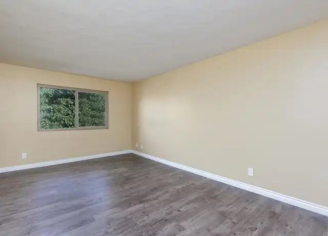Property at 4444 W Point Loma Blvd, San Diego, CA, 92107, 1 bed, 1 bath, [object Object]