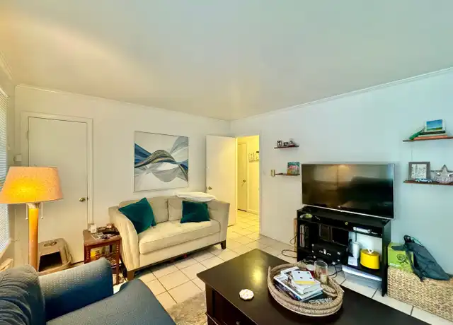 Property at 200 W Poplar Ave Unit 5, Carrboro, NC, 27510, 2 beds, 1 bath, [object Object]