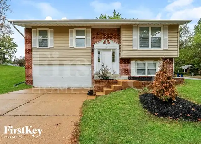 Property at 353 Marywood Ct, Ballwin, MO, 63021, 4 beds, 2 baths, [object Object]