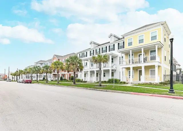 Photo of 1524 Avenue B, Galveston, TX 77550
