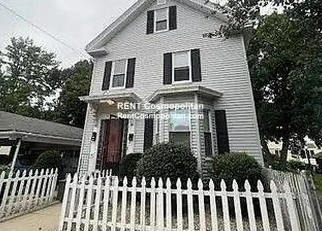 Property at 36 Lawrence St, Medford, MA, 02155, 3 beds, 1 bath, [object Object]