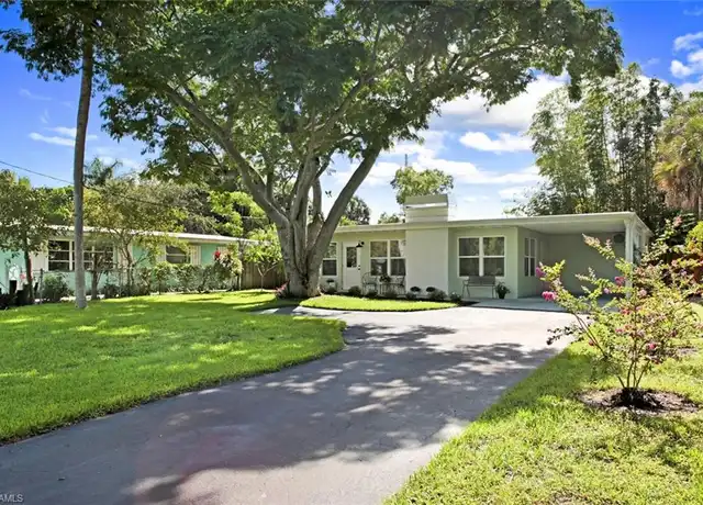 Property at 982 13th St N, Naples, FL, 34102, 3 beds, 2.5 baths, [object Object]