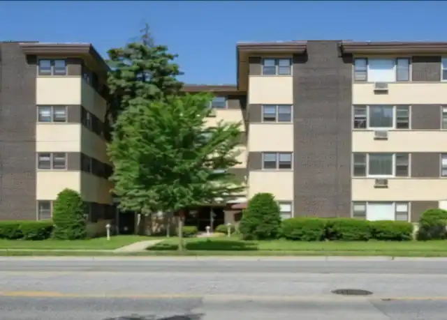 Property at 8644 Skokie Blvd, Skokie, IL, 60077, 3 beds, 2 baths, [object Object]