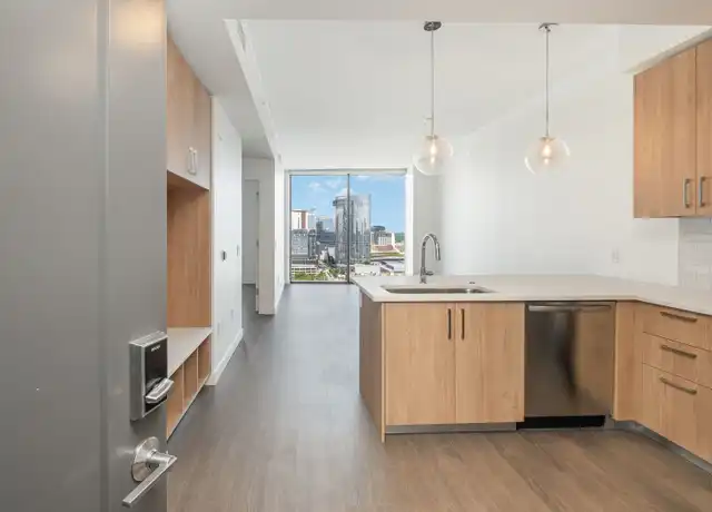Property at 1212 Demonbreun St Unit 1814, Nashville, TN, 37203, 1 bed, 1 bath, [object Object]